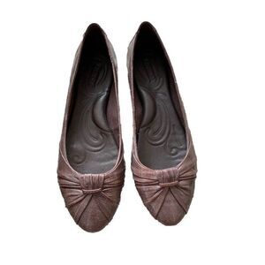 Born Ballet Flats Shoes Taupe Beige Leather Knot 8.5 Leather